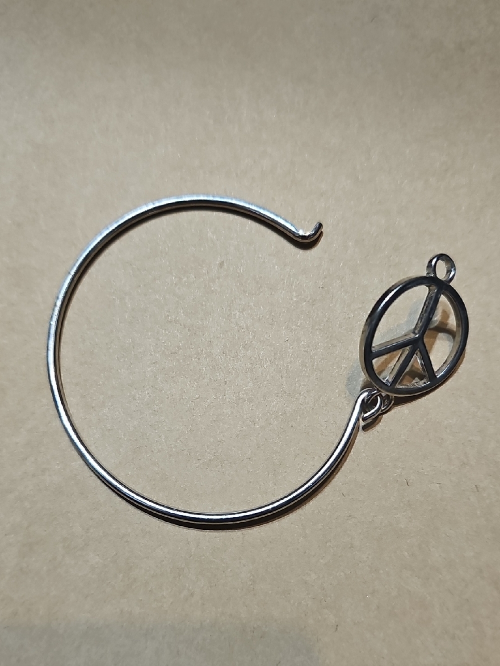 Silver Tone Peace Sign Bracelet - Picture 4 of 5